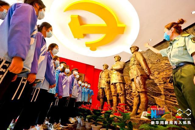 逃离荒凉的地方